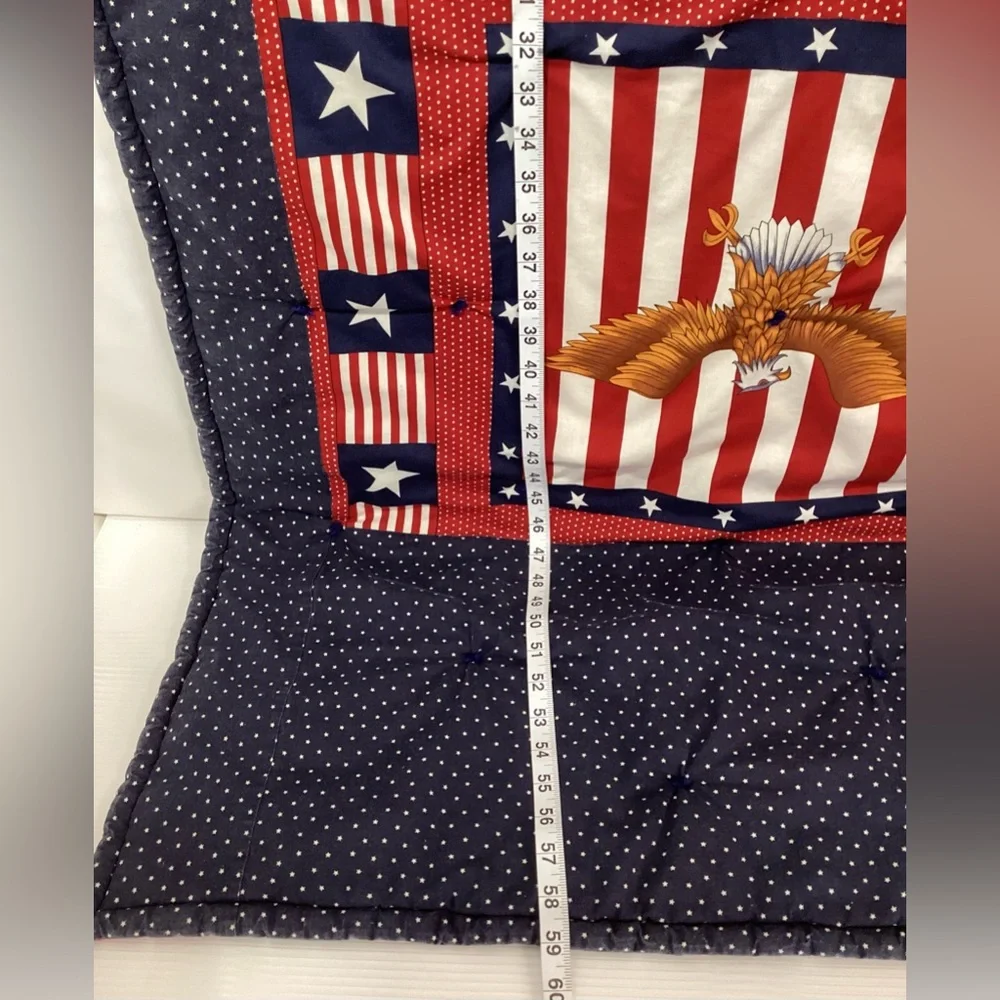 Comforter Patriotic USA Size Approximately 60”x50”